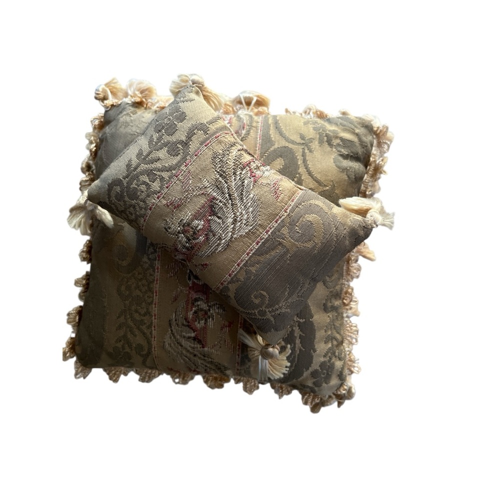 Vintage Tasseled Mini Accent Pillows Set Rose Burgundy Damask Silk Tassels - Picture 4 of 9